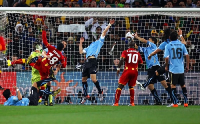 Ghana không đánh bại được Uruguay giành vé vào vòng ⅛ 