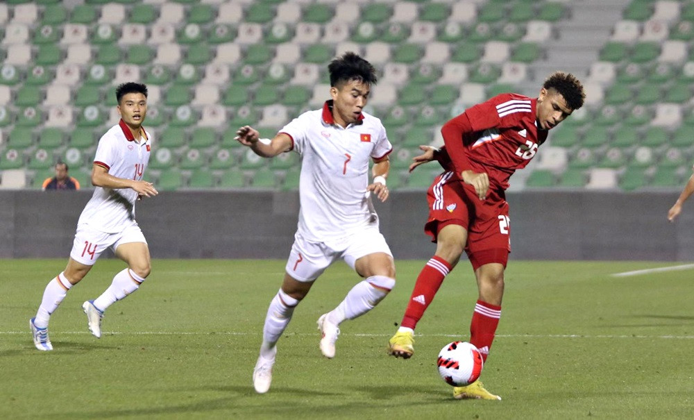 Báo Trung Quốc ngỡ ngàng trước màn trình diễn đáng thất vọng của các cầu thủ U23 Việt Nam