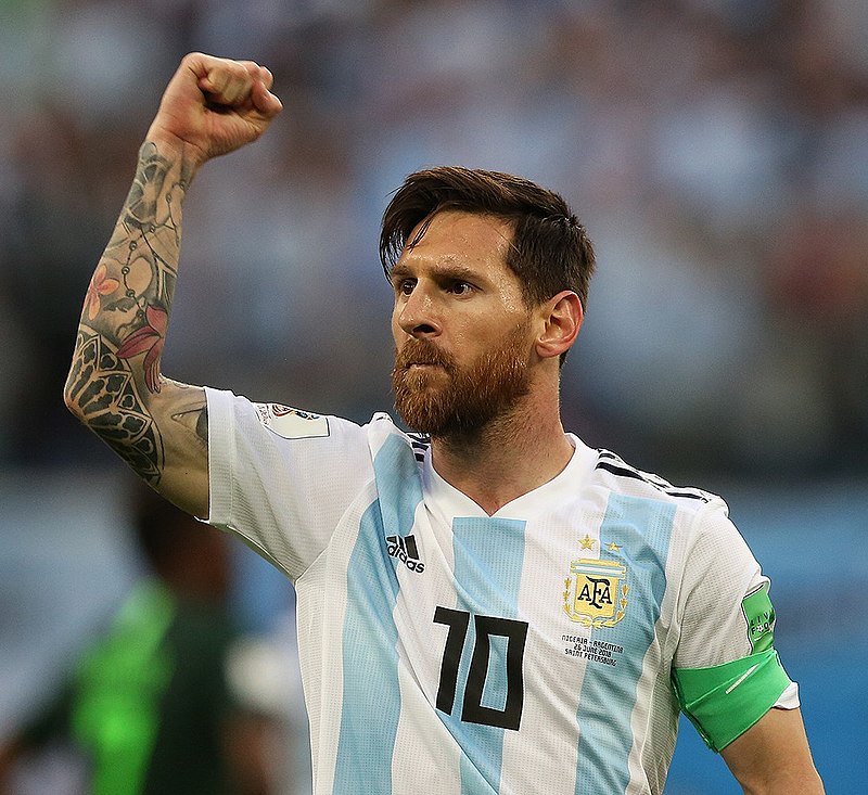 Messi vượt qua Pele khi chạm mốc 79 bàn Argentina
