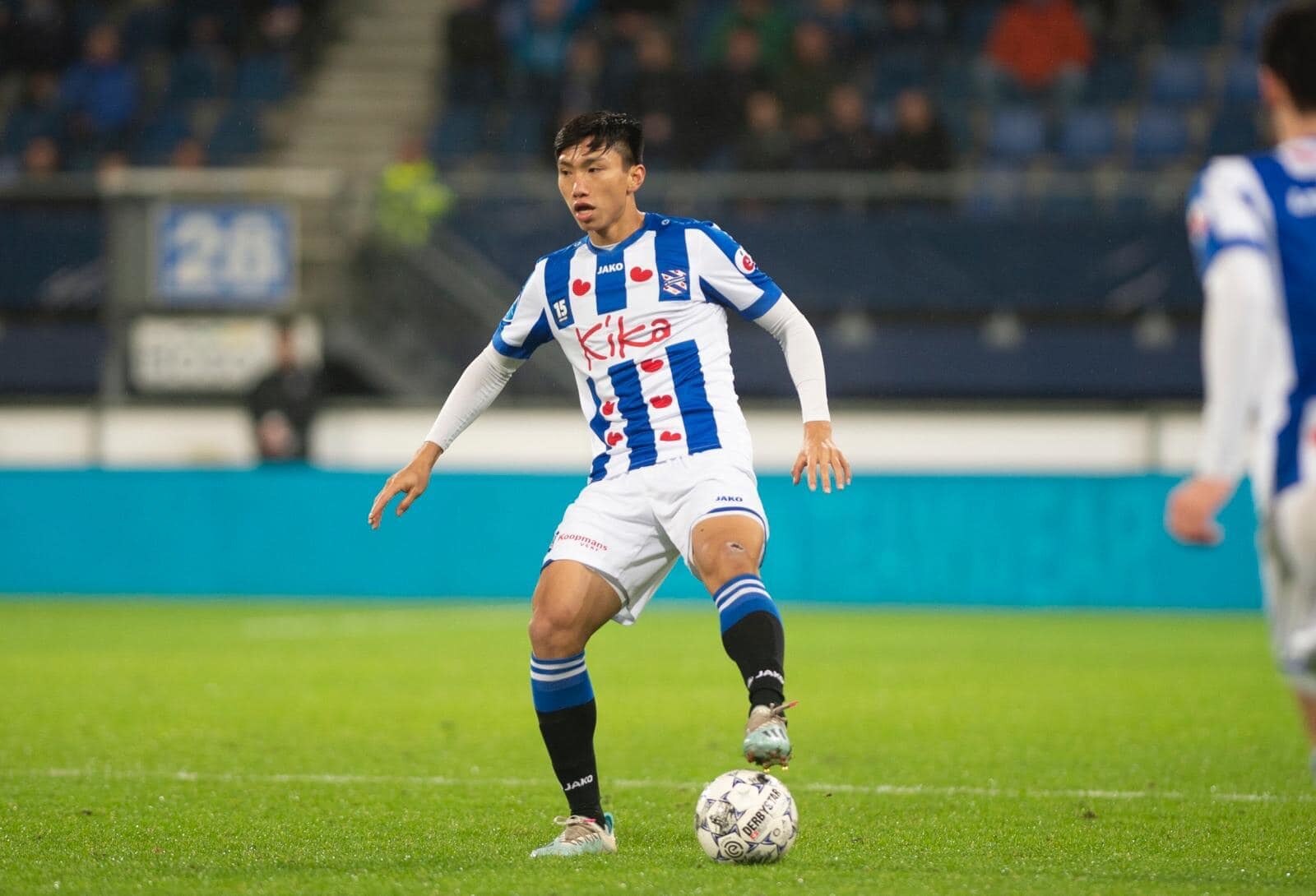 Văn Hậu thường xuyên thi đấu cho đội trẻ Jong Heerenveen 