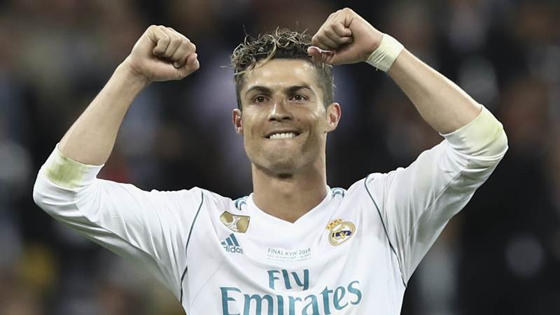 Ronaldo xác lập kỷ lục ghi 100 bàn tại Ngoại Hạng Anh