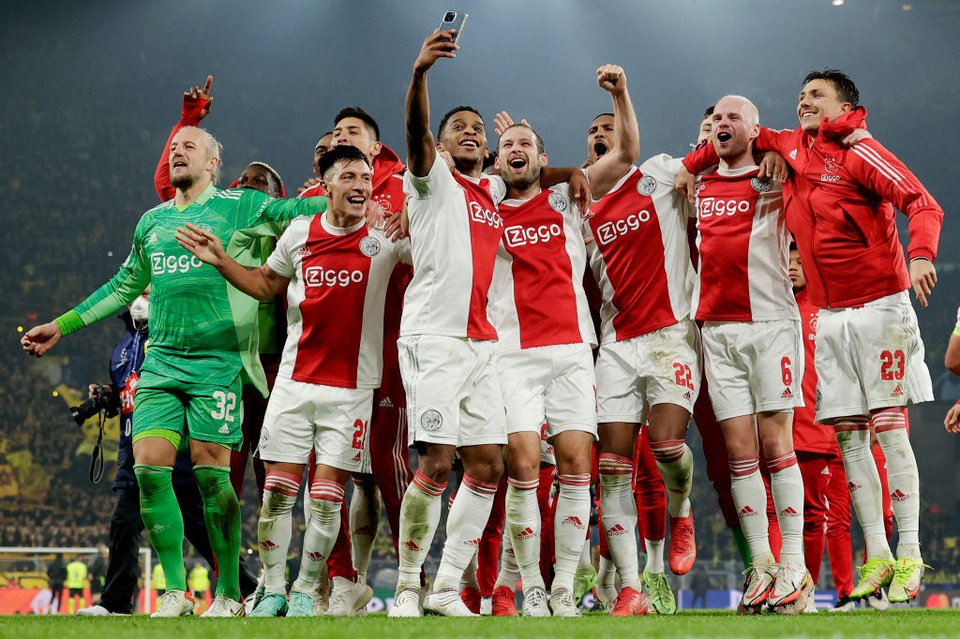  Tổng quan về đội Ajax Amsterdam