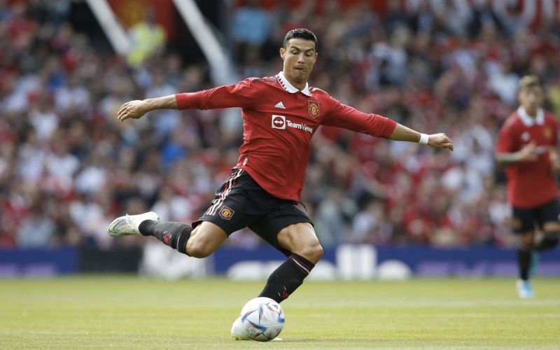 Ronaldo sở hữu màn chào đón ấn tượng nhất lịch sử