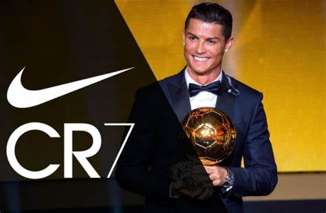 Ronaldo và hợp đồng quảng cáo với Nike