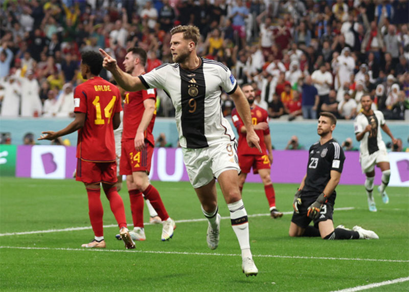 Chia điểm với Tây Ban Nha nhưng đội tuyển Đức vẫn nắm giữ cơ hội đi tiếp