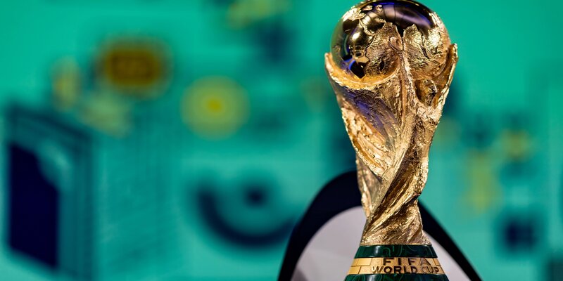 World Cup là giải đấu được tổ chức bởi chính hiệp hội Liên đoàn bóng đá thế giới 