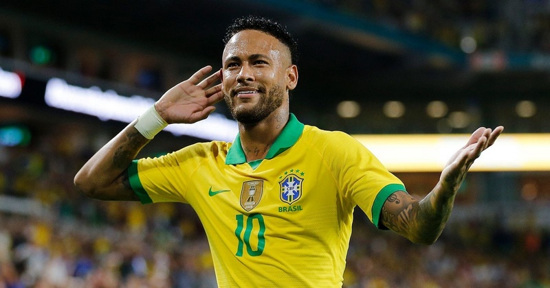 Neymar là một biểu tượng đá bóng ở Brazil