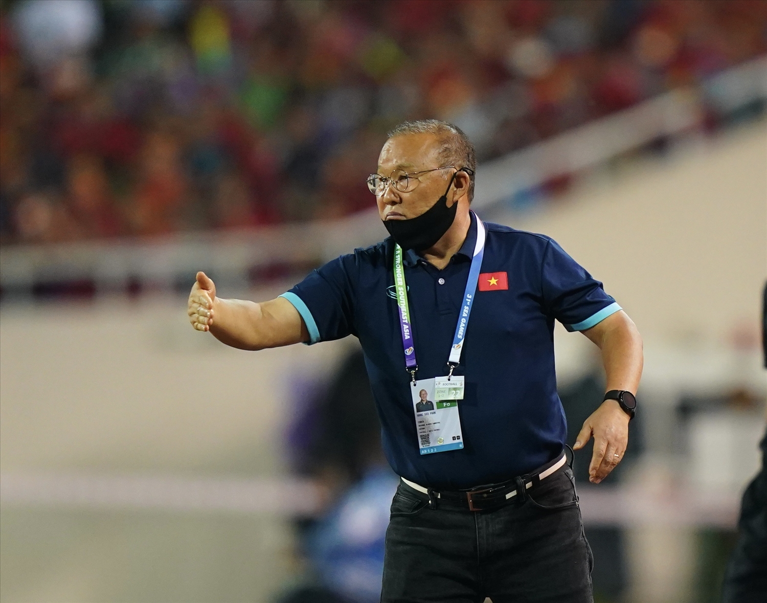 Thầy Park đưa bóng đá Việt Nam vươn lên