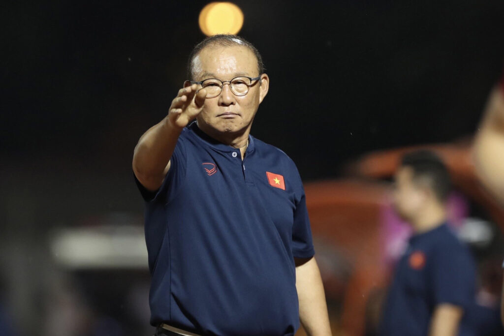 Thất bại trước Thái Lan ở AFF CUP 2020 khiến thầy Park gặp nhiều chỉ trích