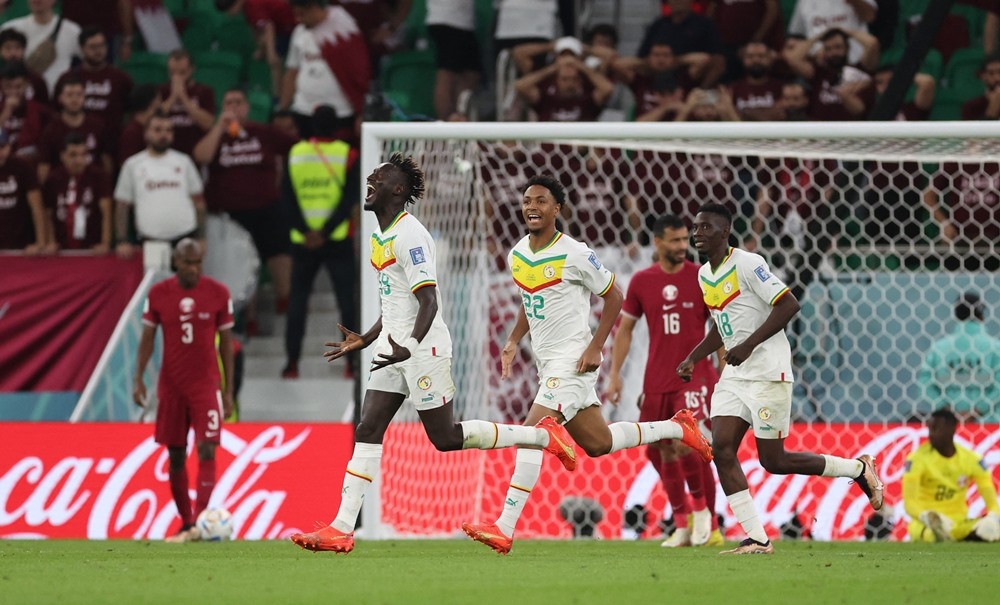 ĐT Senegal ăn mừng bàn thắng