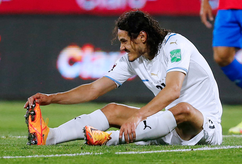 Cavani bị thương không thể thi đấu cho Uruguay