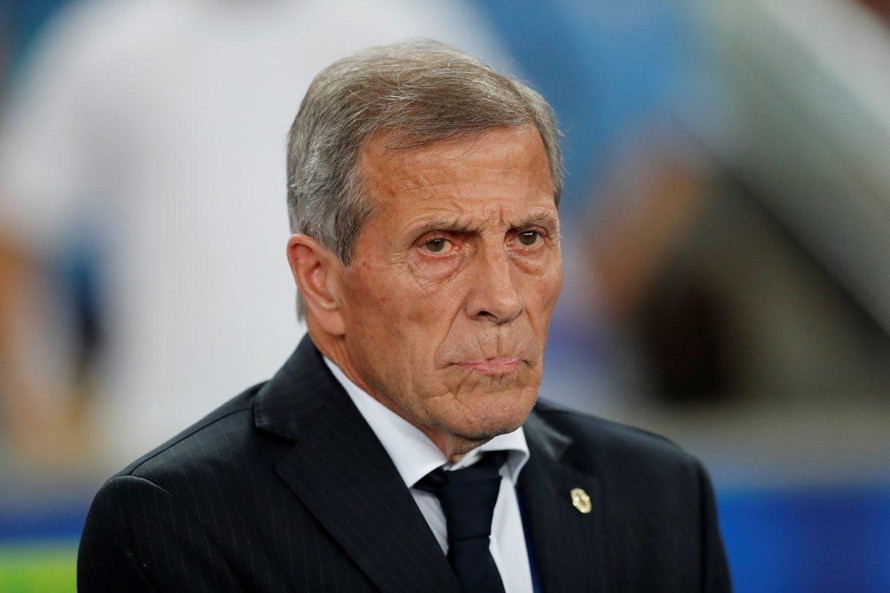Huấn luyện viên Oscar Tabarez đã phải rời đội tuyển Uruguay sau 15 năm