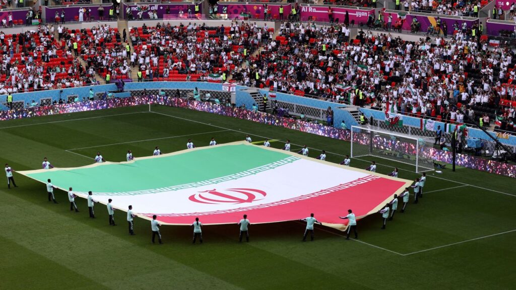 Các cầu thủ Iran không hát quốc ca tại World Cup 2022