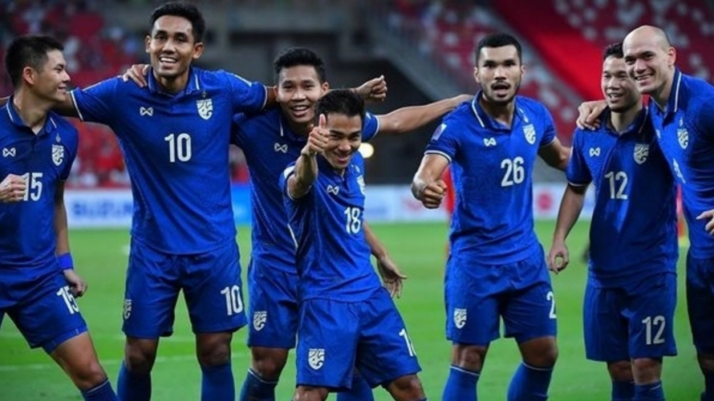 Đội tuyển quốc gia Thái Lan chuẩn bị cho trận đấu 