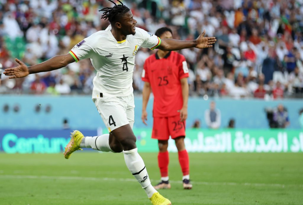 Mohammed Salisu mở tỷ lệ cho tuyển thủ Ghana vào phút 23 của trận đấu
