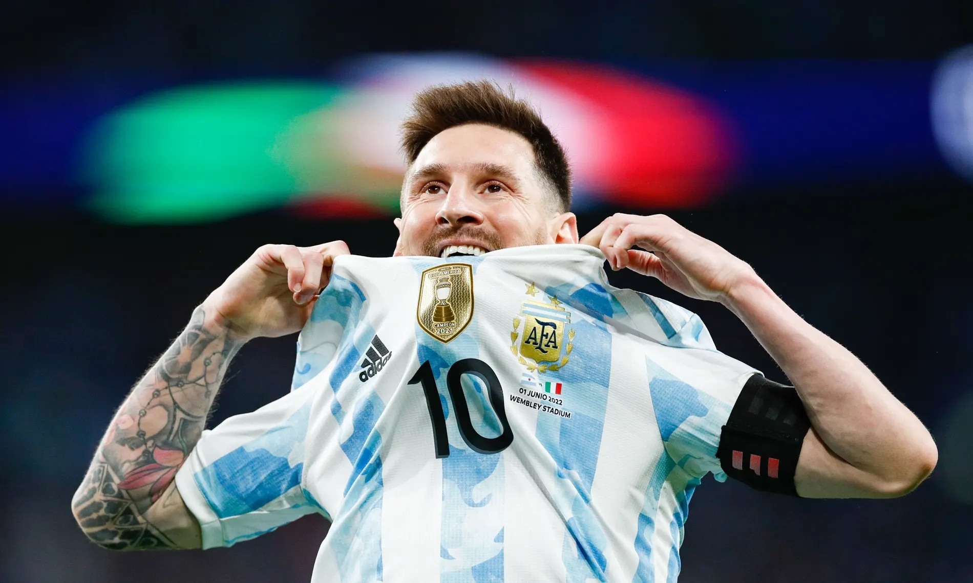 Leo Messi là 1 cầu thủ toàn diện