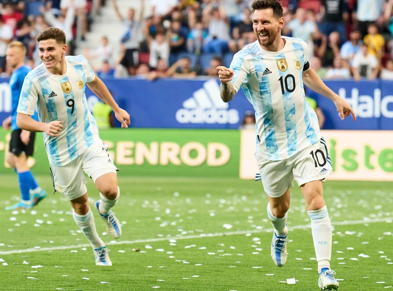 Argentina quá hợp lệ với Messi 