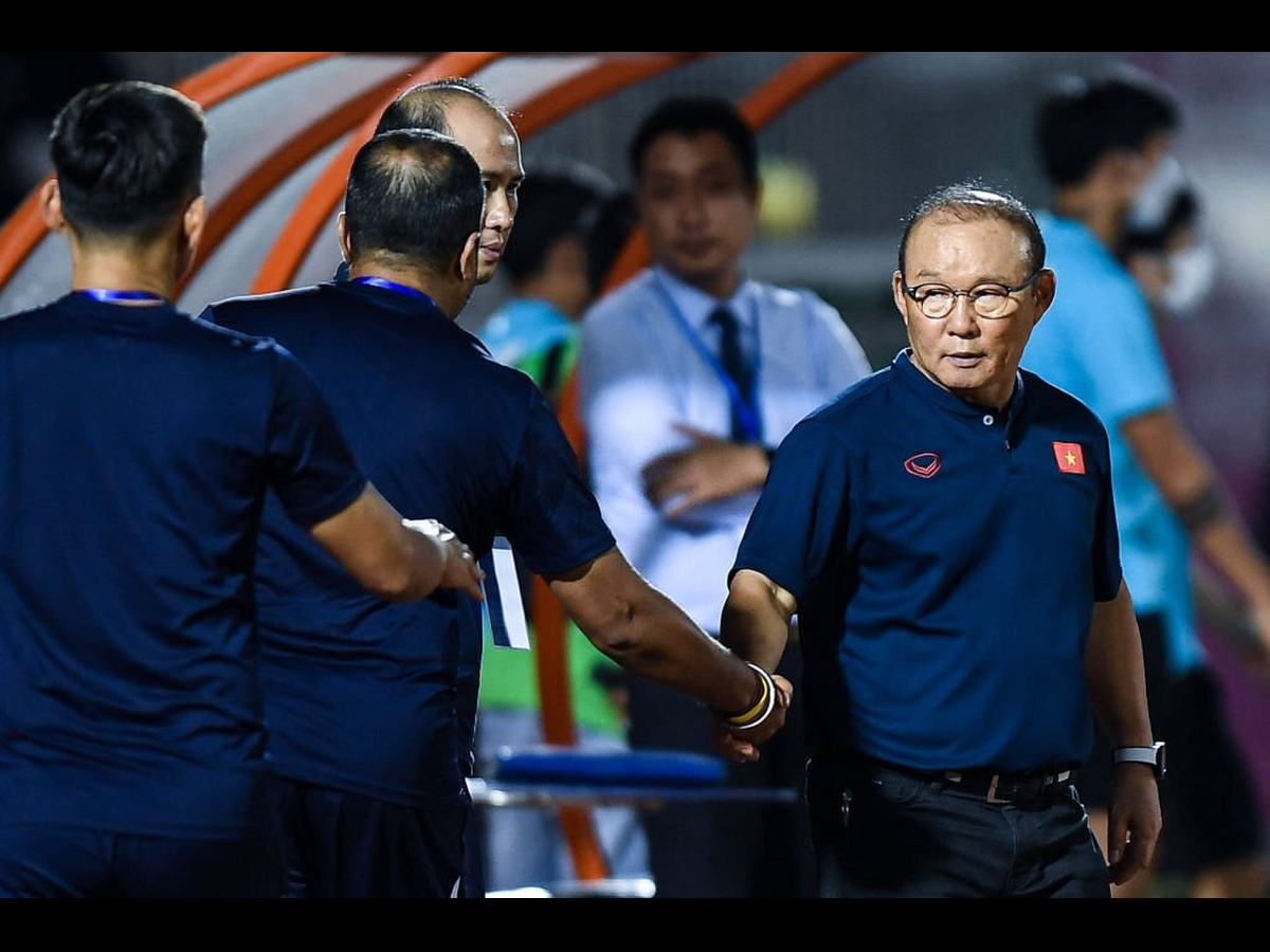 Huấn luyện viên Park Hang Seo khẳng định đội tuyển Việt Nam sẽ là hết mình