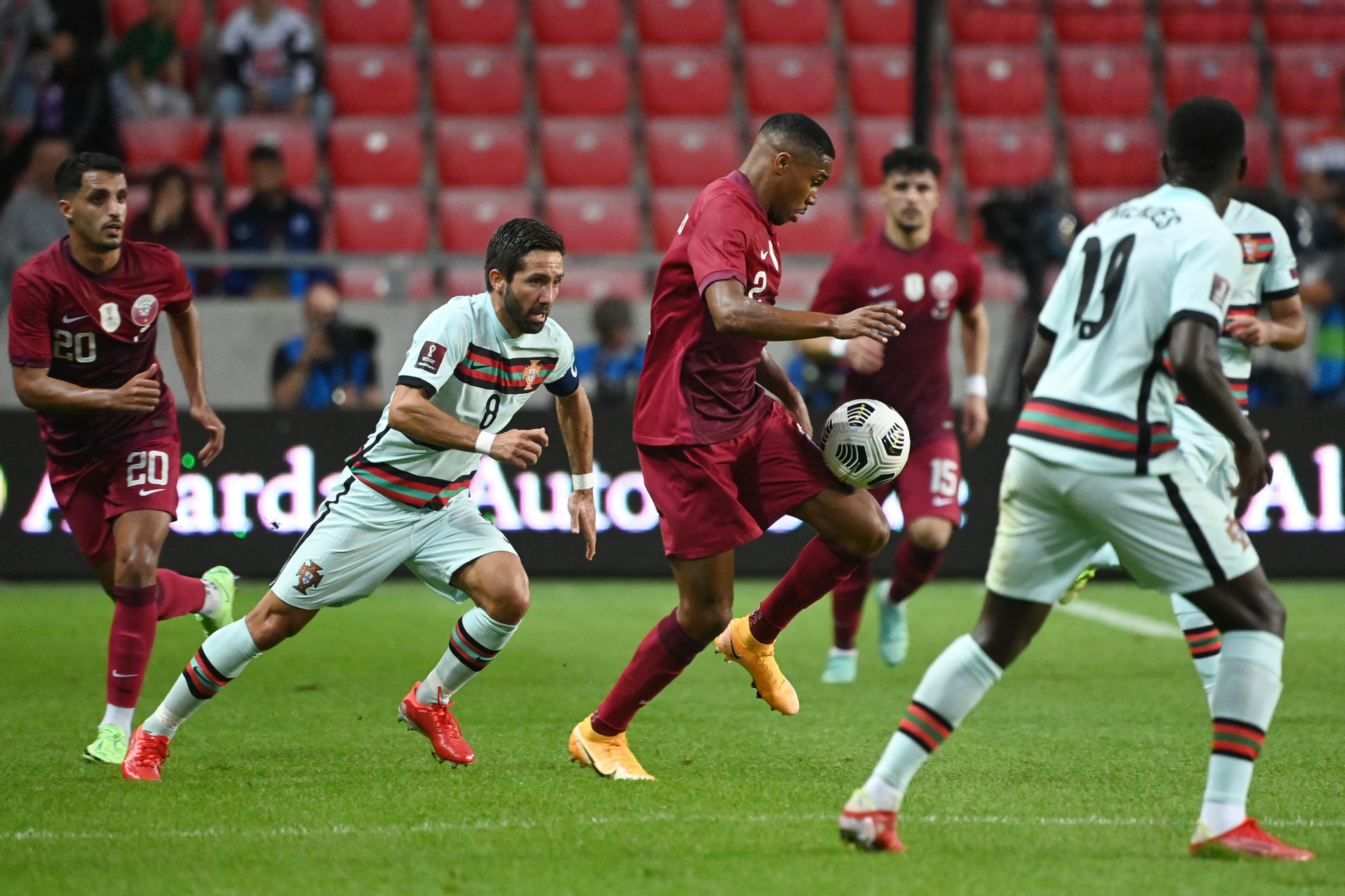 2 trận liên tiếp thua khiến phong độ Qatar giảm xuống
