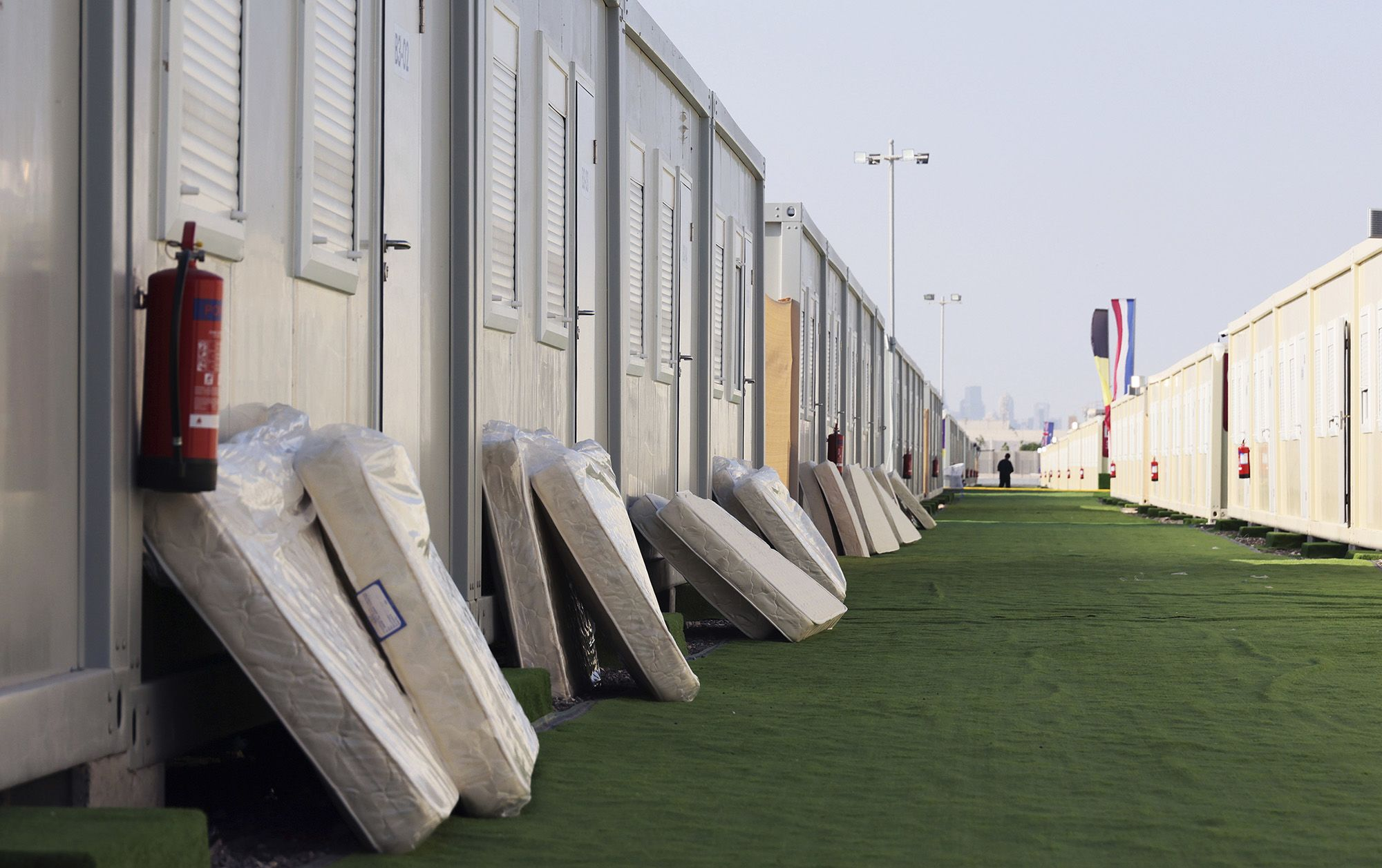 Những căn phòng vẫn đang được Qatar hoàn thiện 