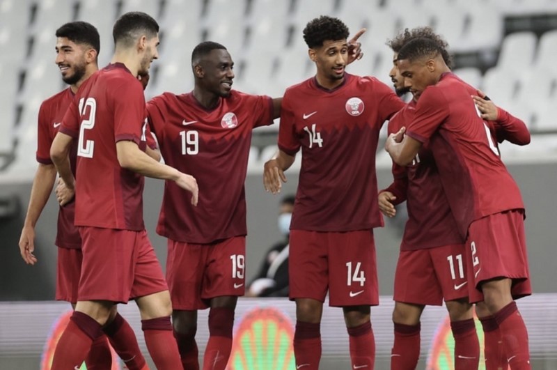 Qatar là quốc gia đăng cai đầu tiên nhận về thất bại ở trận mở màn