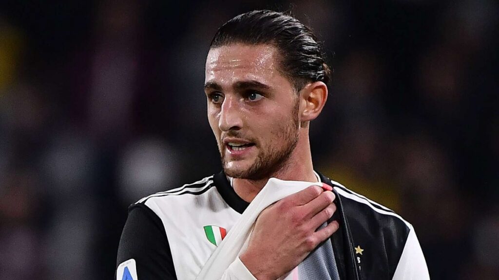 Cầu thủ này vẫn tiếp tục khoác áo Juventus sau thương vụ không thành