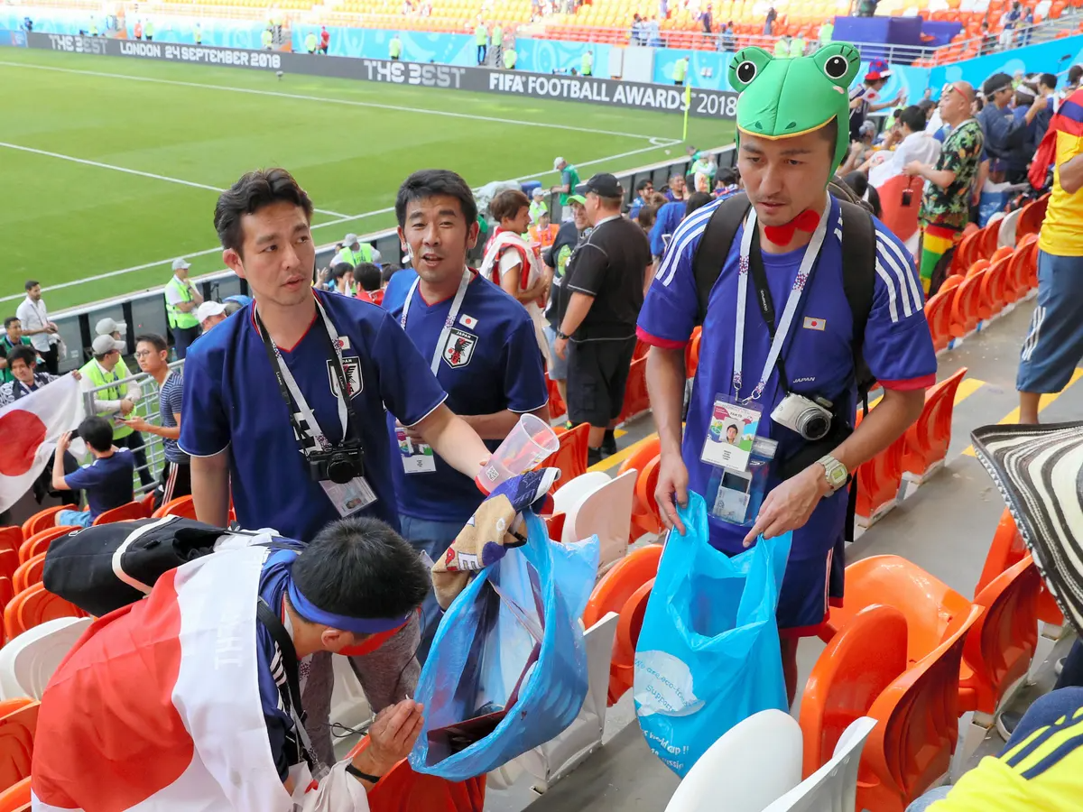 FIFA hết mực khen ngợi cổ động viên Nhật Bản