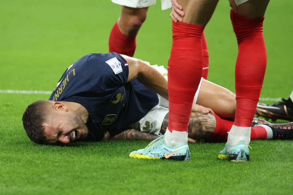 Hình ảnh anh đau đớn trên sân cũng là hình ảnh cuối cùng của anh trên sân đấu với vai trò một cầu thủ tham gia World Cup 2022