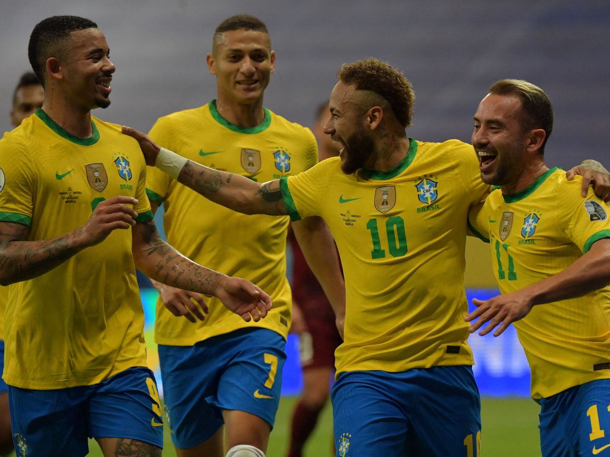 Đội hình ấn tượng của đội tuyển Brazil