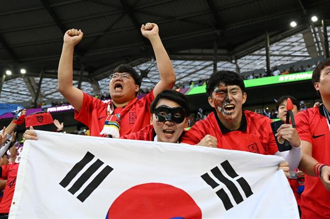 CĐV Hàn Quốc hưởng ứng nhiệt tình theo World Cup 2022