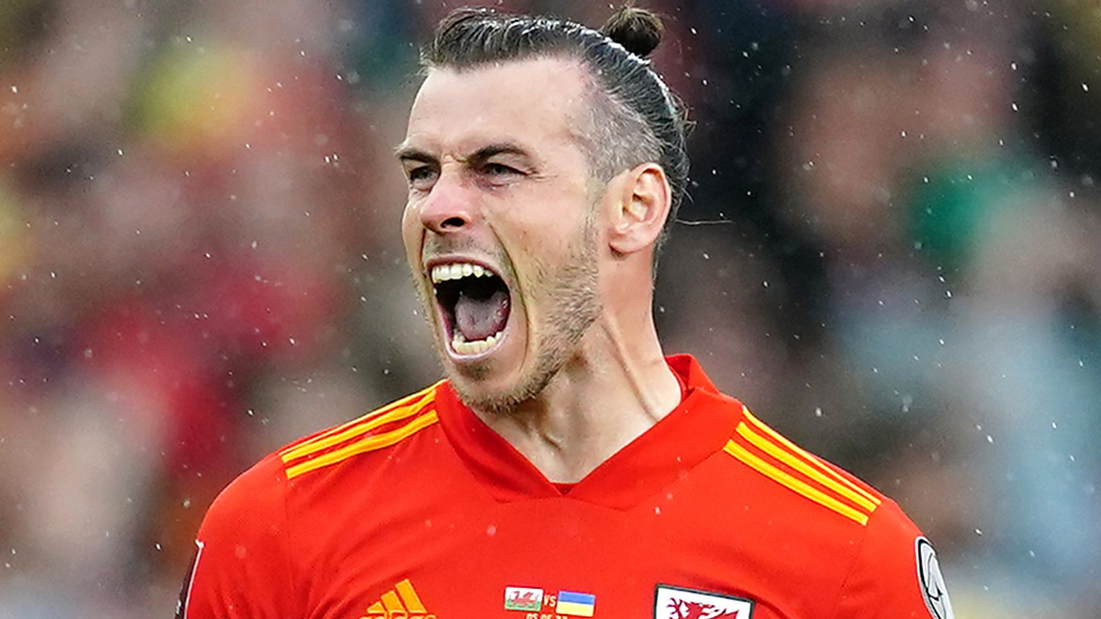 Nhạc trưởng Bale sẽ cố đưa Wales vào chung kết như golf vào lỗ