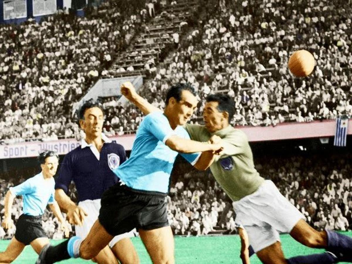 Uruguay với tỉ số 7-0 Scotland (1954)