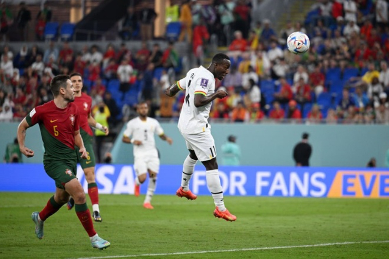 Bukari cân bằng tỷ số 2-2 cho Ghana