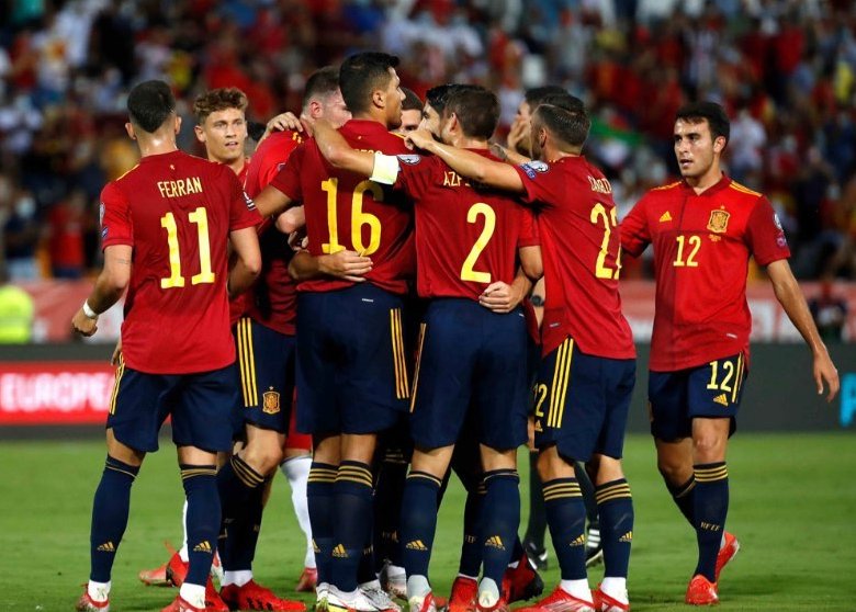 Đội hình Tây Ban Nha hòa hợp giữa sức trẻ và kinh nghiệm