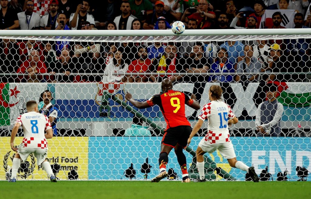Romelu Lukaku bỏ lỡ tận 4 cơ hội ghi bàn trước Croatia