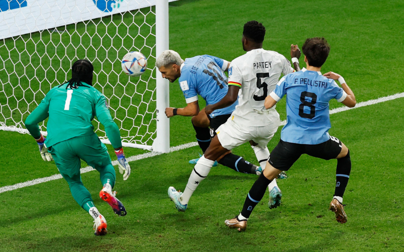 Đội tuyển Uruguay đã có một trận đầu đầy đủ khung bậc cảm xúc