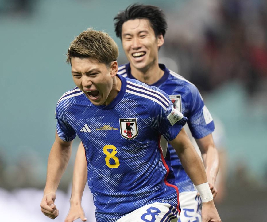 Đội tuyển Nhật Bản vỡ òa trong sung sướng 