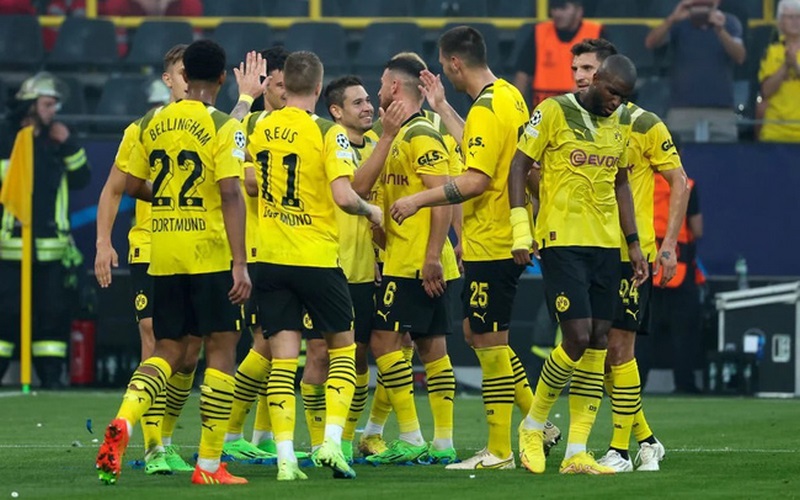 Dortmund mạnh về đào tạo cầu thủ trẻ