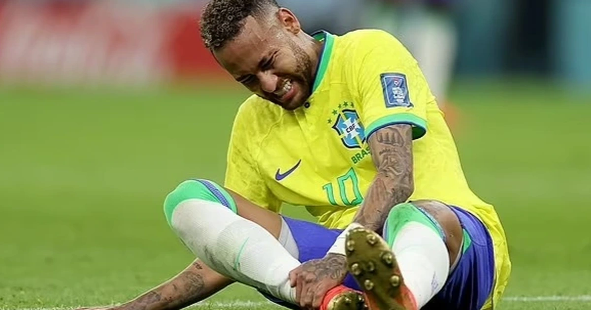 Neymar chỉ phải nghỉ những trận đấu ở vòng bảng