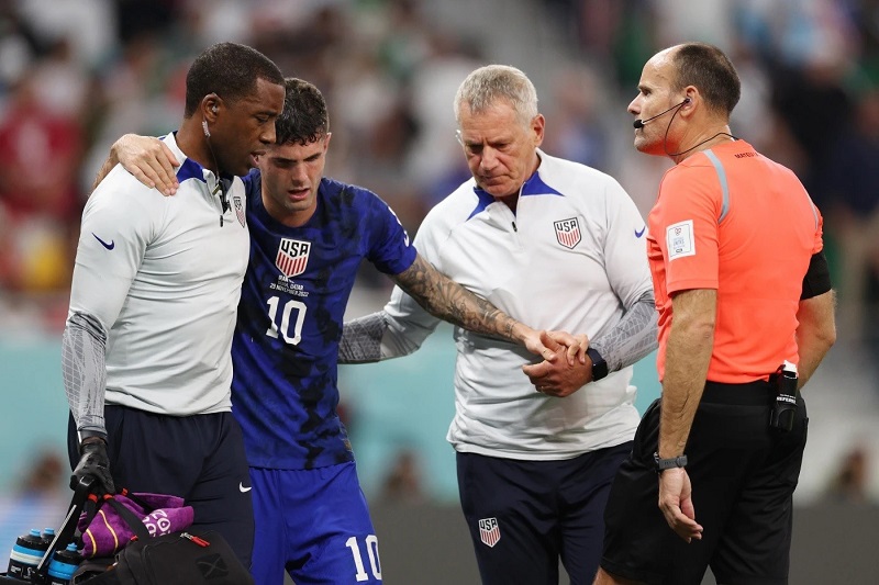 Pulisic dính chấn thương khi cố gắng đưa Mỹ lọt vào vòng ⅛ World Cup