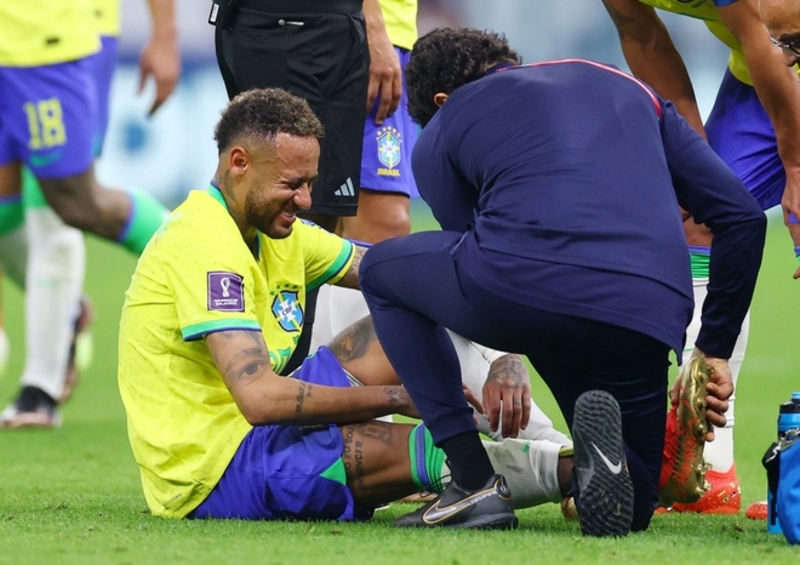 Neymar bỏ lỡ 2 trận đấu cuối cùng vì chấn thương