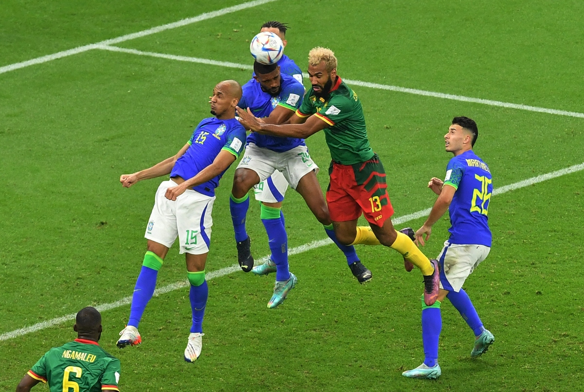 Lý do Brazil thua Cameroon có quá ngớ ngẩn?