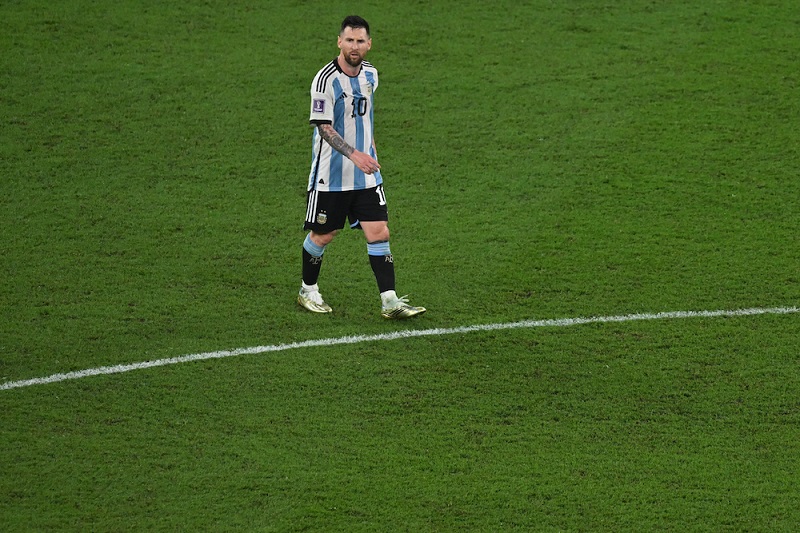 Các cầu thủ Hà Lan sẽ cùng chiến đấu với Messi trên sân cỏ trong trận Tứ kết