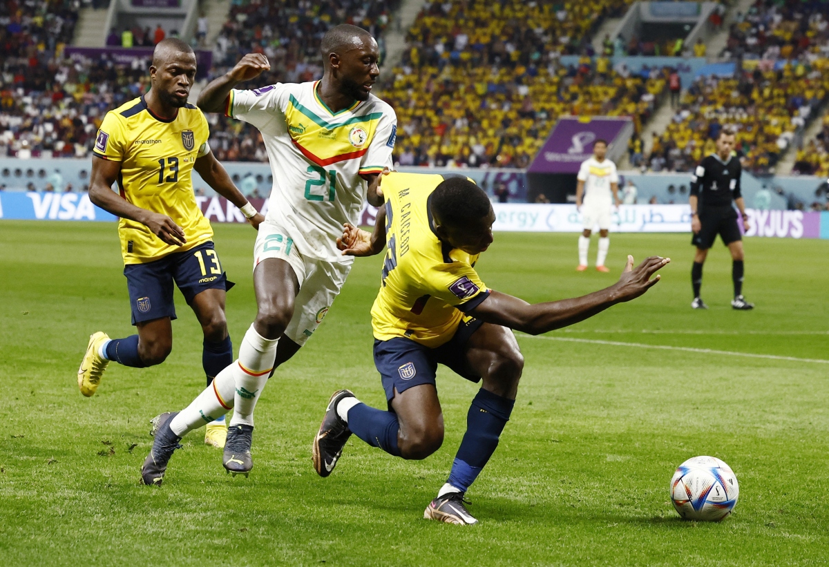 Koulibaly đưa Senegal vào vòng 1/8 World Cup năm 2022