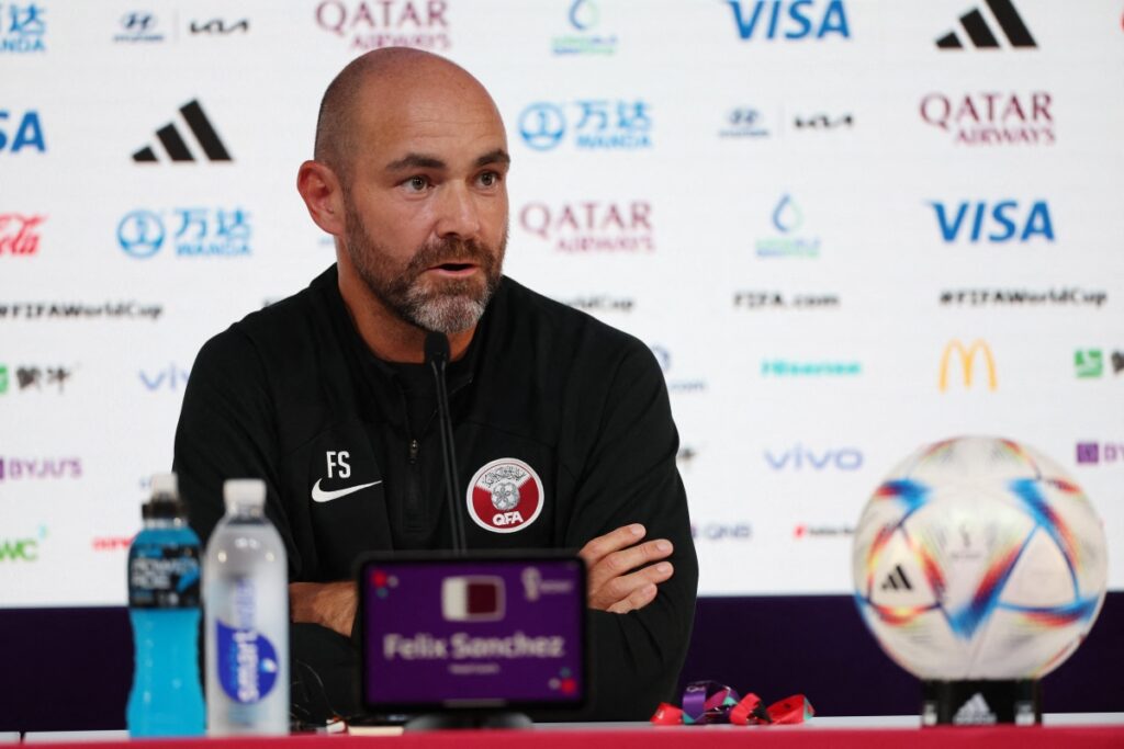 Chia sẻ của HLV Qatar về thất bại của đội bóng 