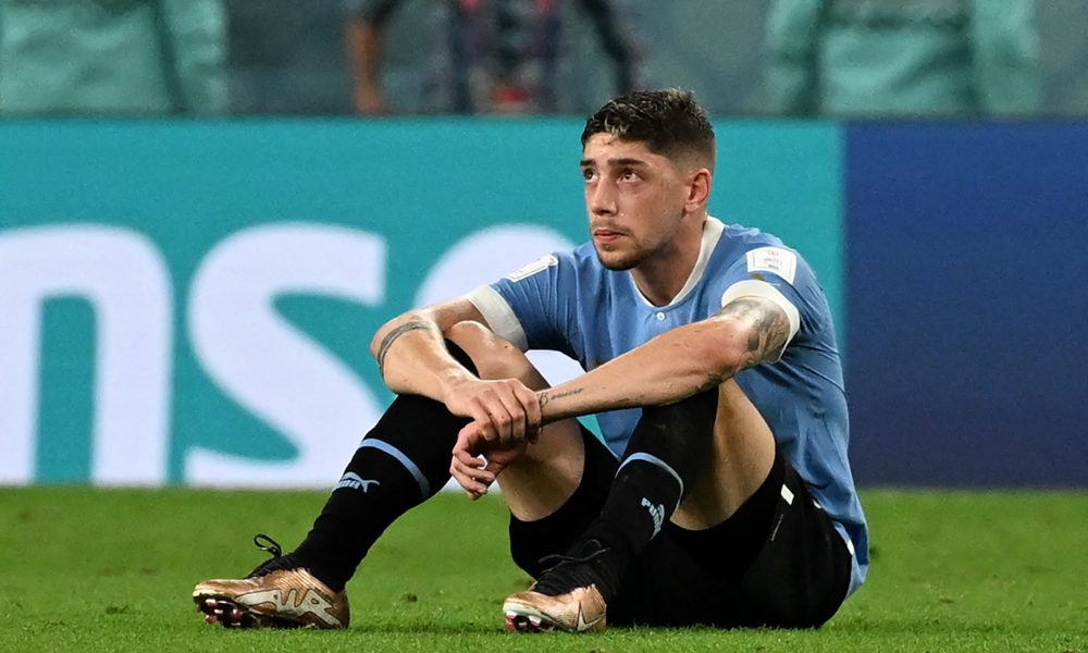 Các cầu thủ Uruguay chẳng biết làm gì ngoài tự trách
