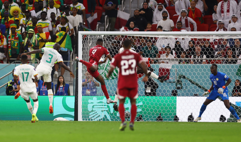 Qatar chỉ có 1 bàn thắng duy nhất của Mohamed Muntari