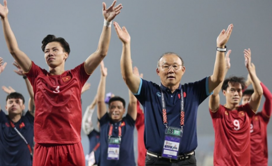 Đội tuyển Thái LAn tự tin sẽ đè bẹp Việt Nam ở chung kết