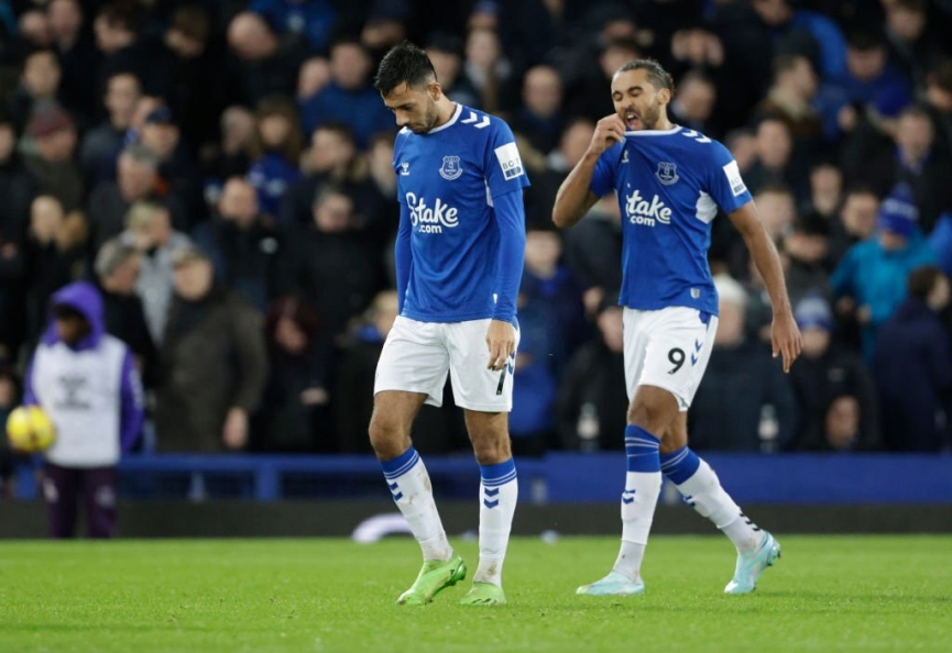 Everton liên tiếp thất bại trong 11 trận đấu gần nhất