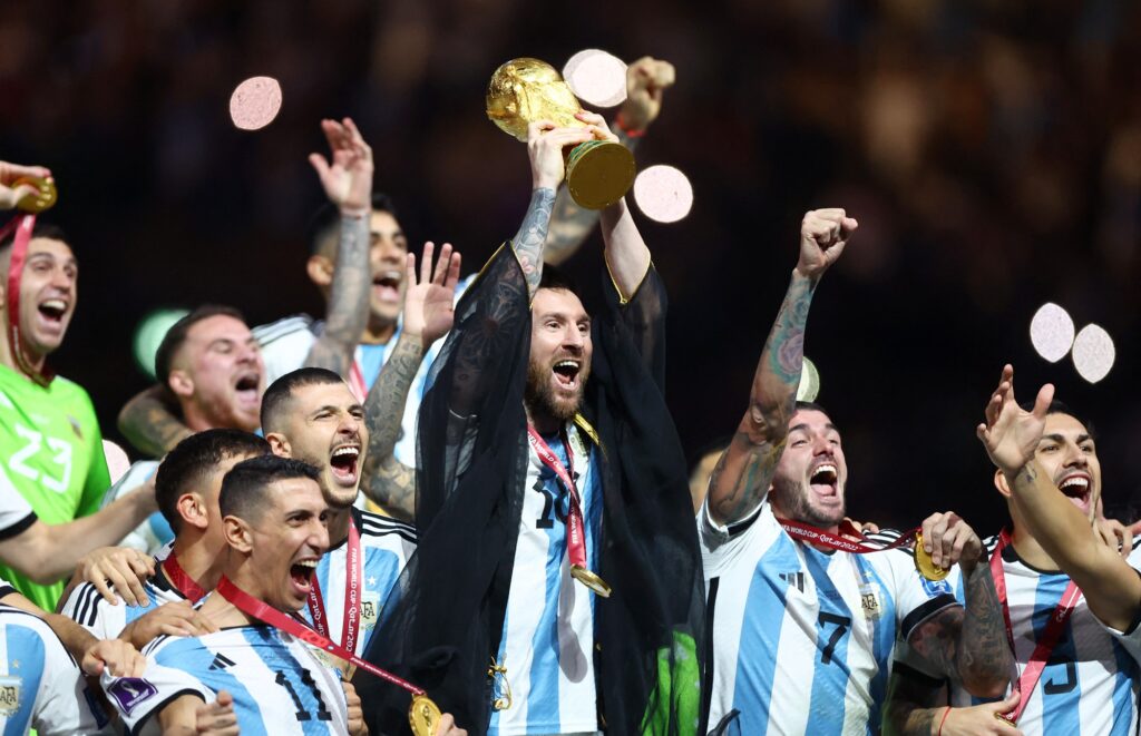 Argentina và Messi vô địch World Cup 2022